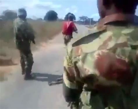 naked women executed|Mozambique: Video showing killing of naked woman further proof。